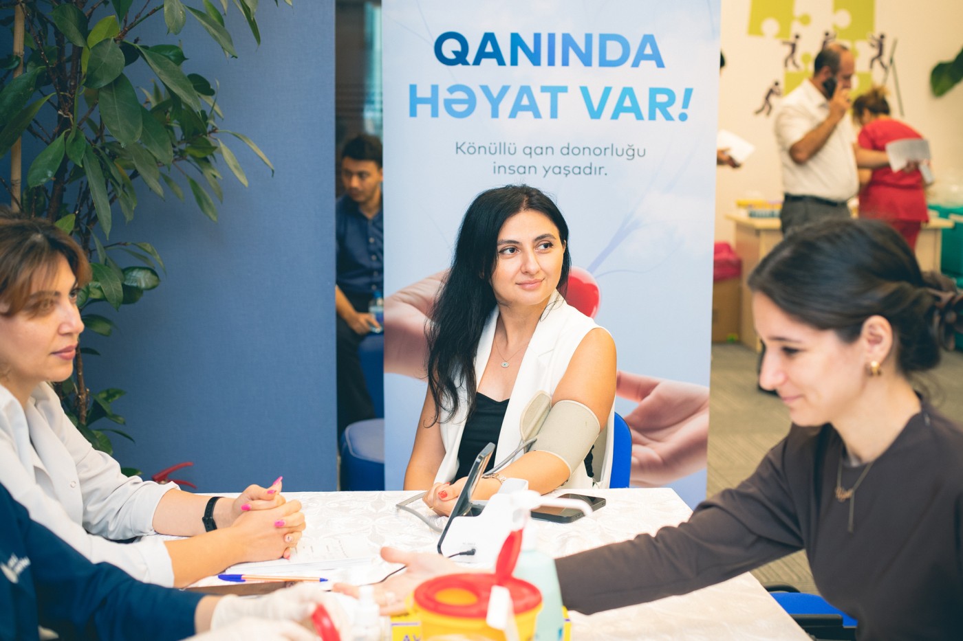 “Bank of Baku” qanvermə aksiyası keçirdi: “Qanında həyat var!” - FOTOLAR